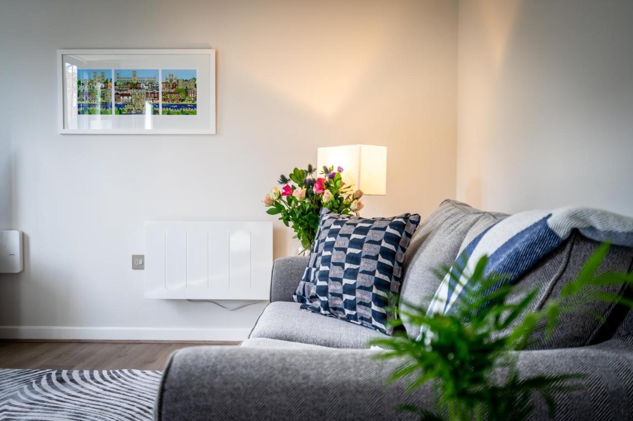 6 St Johns Mews Apartment York Bagian luar foto
