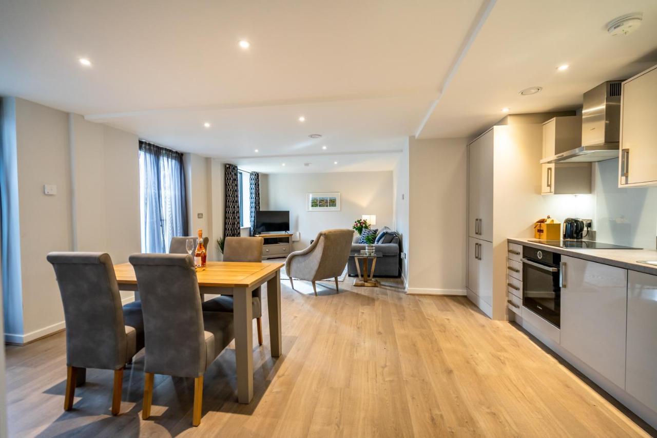 6 St Johns Mews Apartment York Bagian luar foto